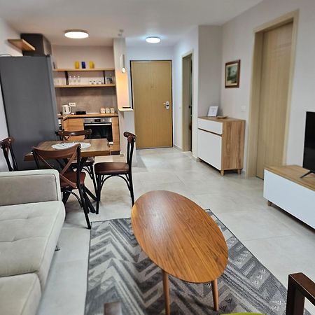 Alex'S Apartment ดูร์เรส ภายนอก รูปภาพ