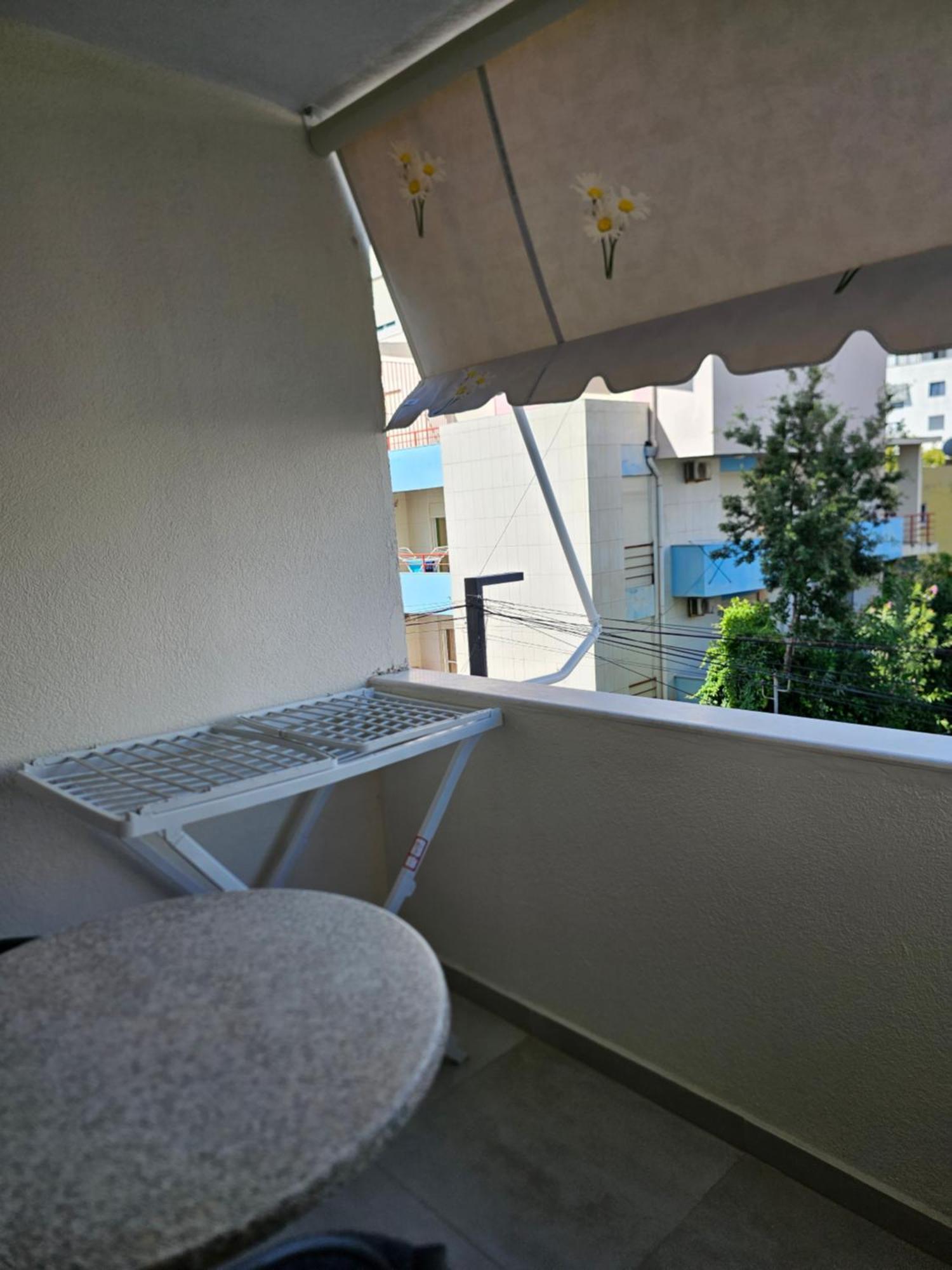 Alex'S Apartment ดูร์เรส ภายนอก รูปภาพ