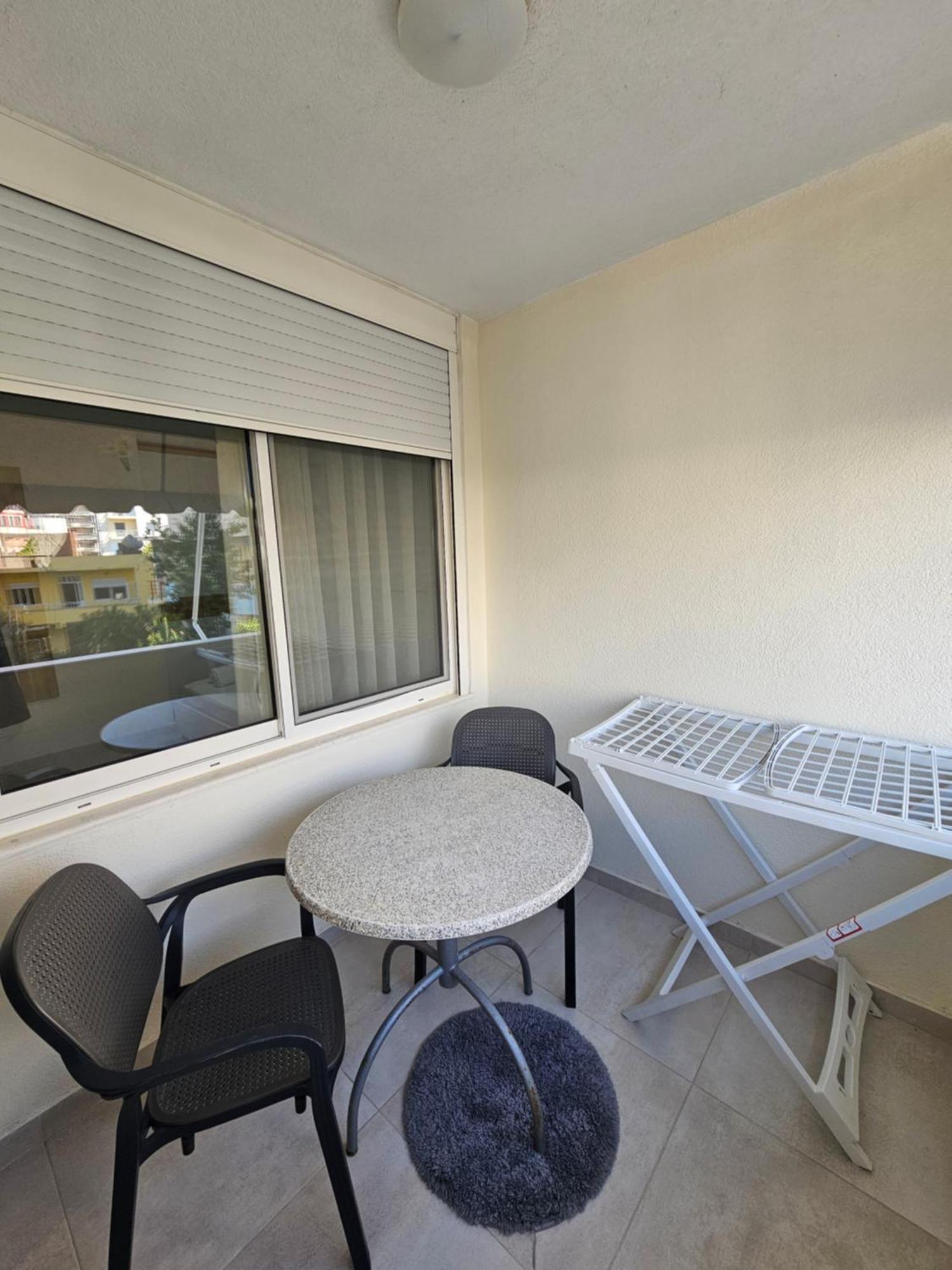 Alex'S Apartment ดูร์เรส ภายนอก รูปภาพ
